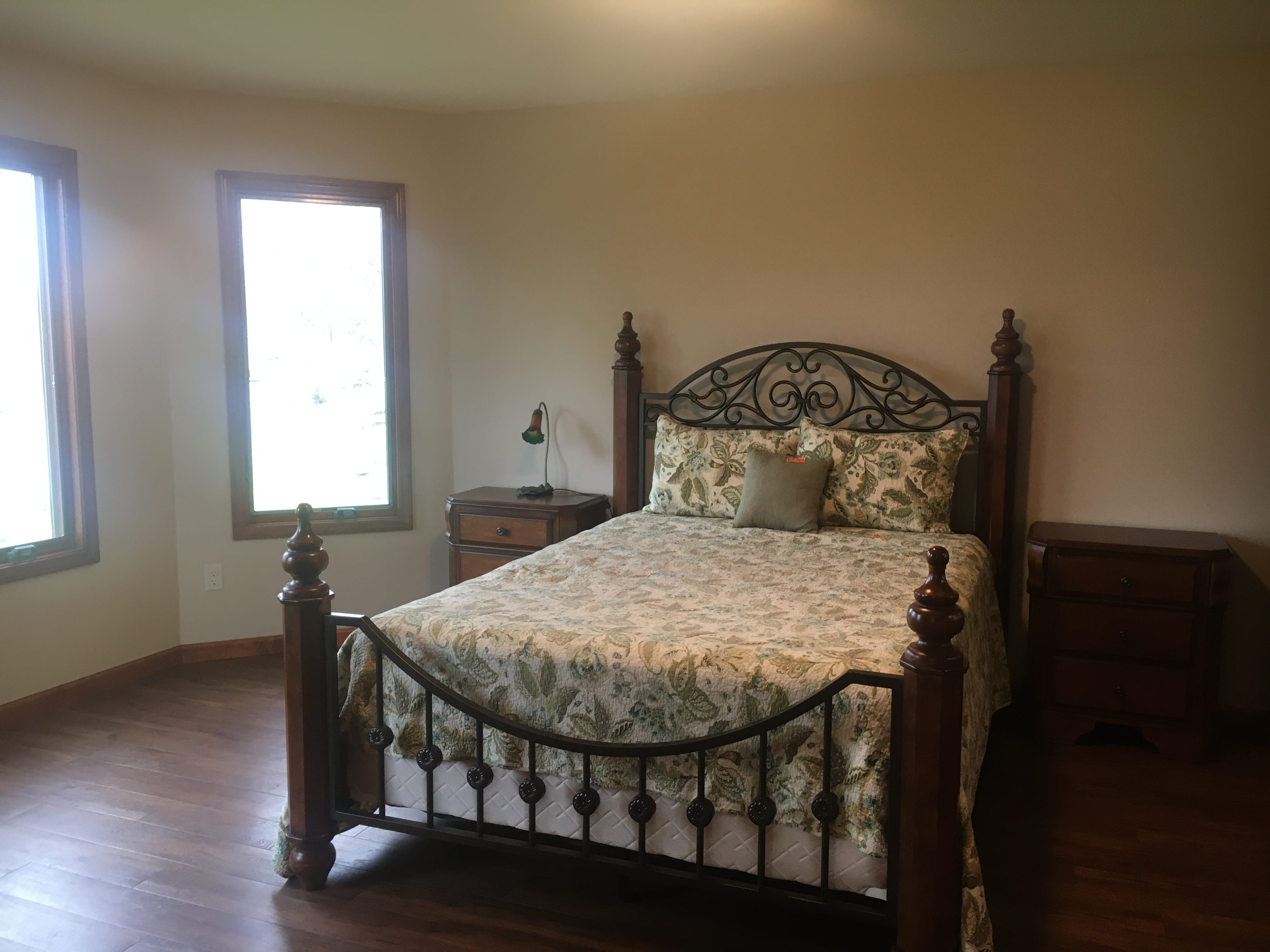 ONLINE ONLY REAL ESTATE!