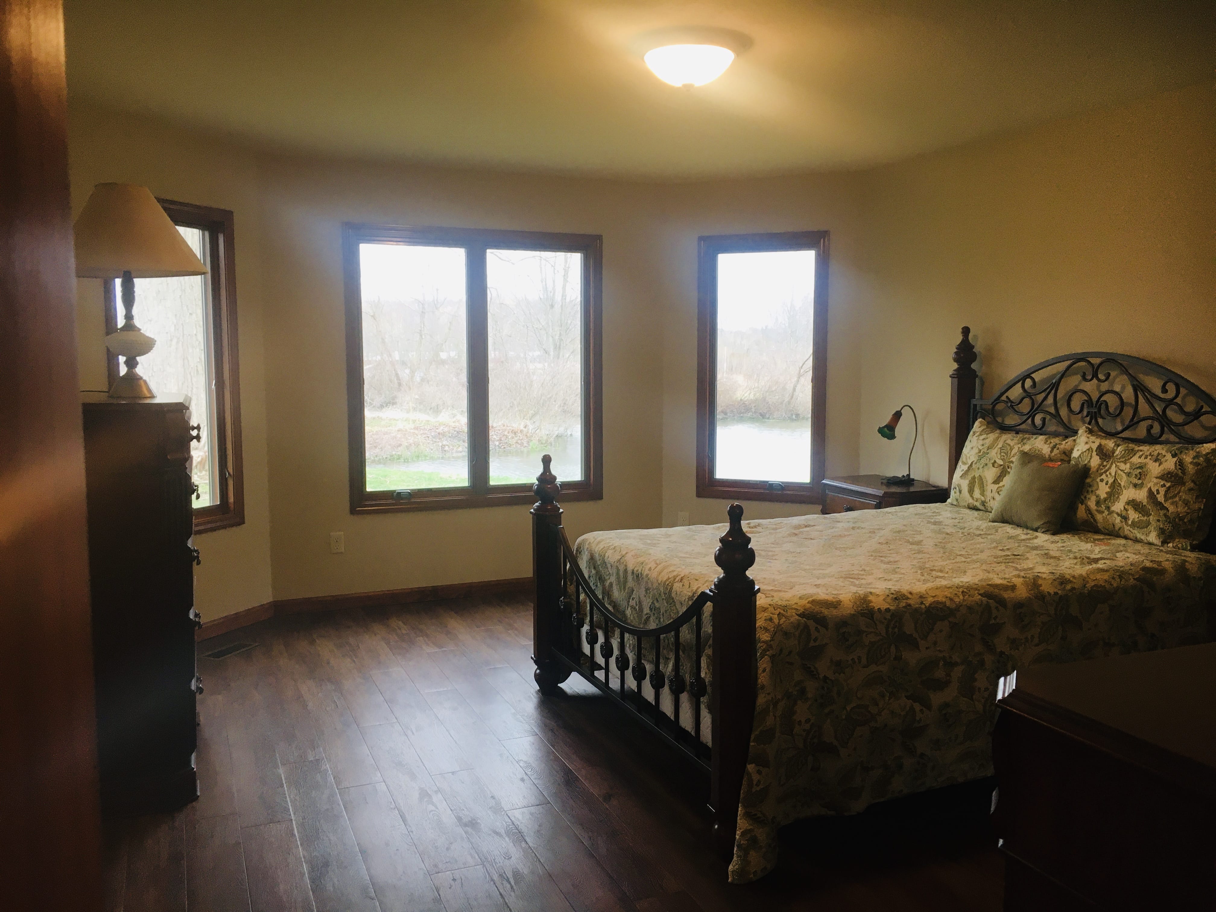 ONLINE ONLY REAL ESTATE!