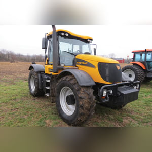 JCB 3220 Fastrac Smooth Shift, 540/65 R 30 tires, 3 pt, 1000 pto, 1977 hrs, front wts, 4 hyd remotes, air, buddy seat