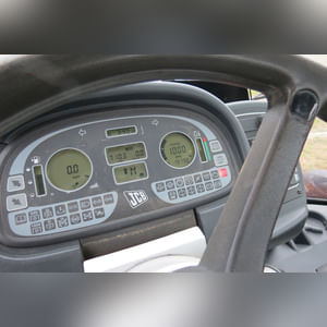 JCB 3220 Fastrac Smooth Shift, 540/65 R 30 tires, 3 pt, 1000 pto, 1977 hrs, front wts, 4 hyd remotes, air, buddy seat