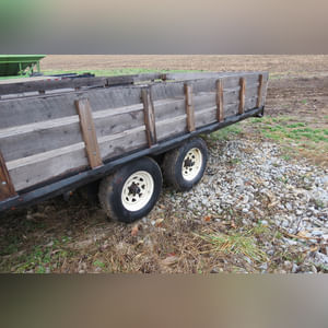 8â?? x 21â?? gooseneck trailer, tandem axle, flat bed w/ 21â? wood side boards