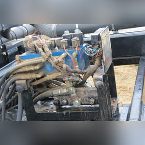 White 8500 12/23 row planter, no-till, markers, front fold, w/ monitor