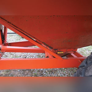 Killbros 475 grain cart, w/scales, 23.1-26 Tires