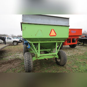 Parker 300 bu. gravity wagon