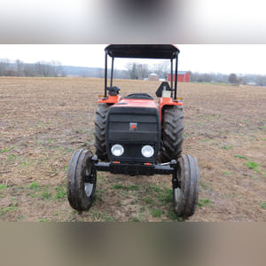 Agco Allis 4660 tractor, 14.9 R 28 tires, 3 pt, single hyd remote, canopy, 540 pto, 1432 hrs, SN 001037