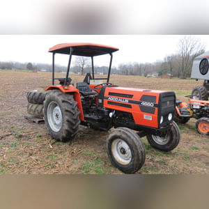 Agco Allis 4660 tractor, 14.9 R 28 tires, 3 pt, single hyd remote, canopy, 540 pto, 1432 hrs, SN 001037