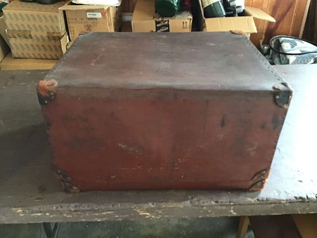 500+ LOTS OF CROCKS-PRIMITIVES-GLASS-POTTERY & MORE!