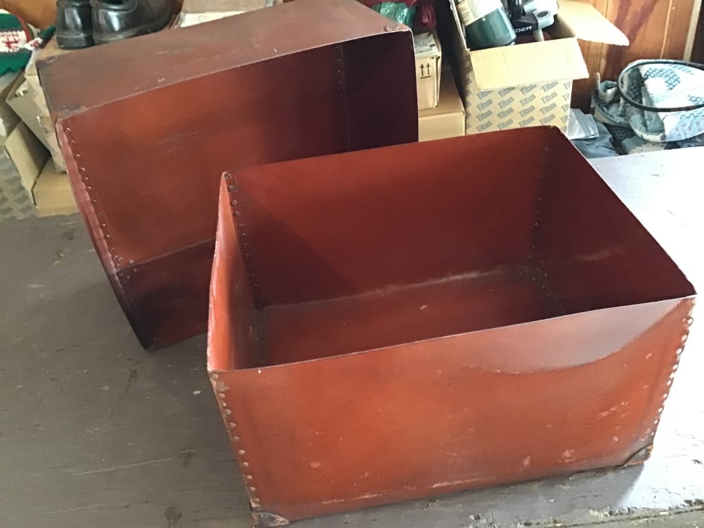 500+ LOTS OF CROCKS-PRIMITIVES-GLASS-POTTERY & MORE!