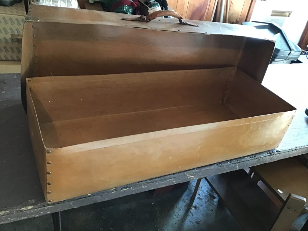 500+ LOTS OF CROCKS-PRIMITIVES-GLASS-POTTERY & MORE!