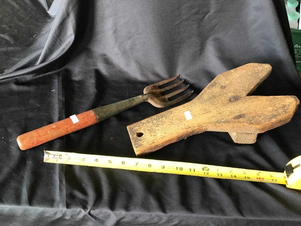 500+ LOTS OF CROCKS-PRIMITIVES-GLASS-POTTERY & MORE!