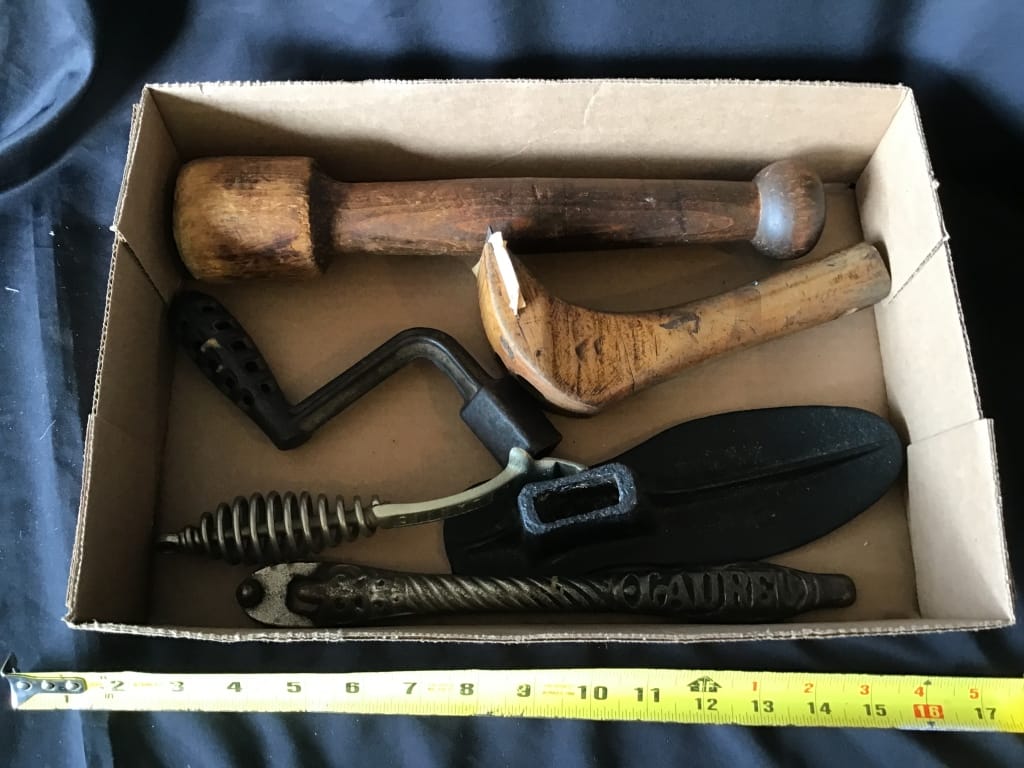 500+ LOTS OF CROCKS-PRIMITIVES-GLASS-POTTERY & MORE!