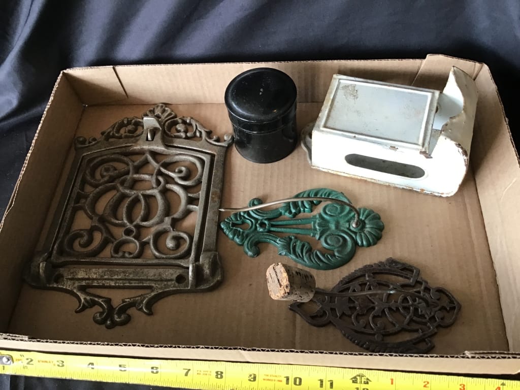500+ LOTS OF CROCKS-PRIMITIVES-GLASS-POTTERY & MORE!