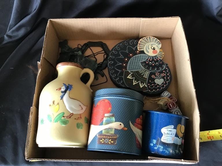 500+ LOTS OF CROCKS-PRIMITIVES-GLASS-POTTERY & MORE!
