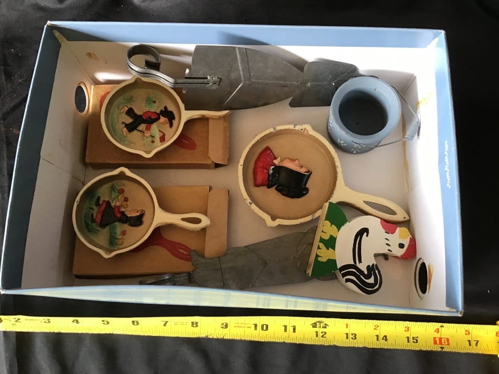 500+ LOTS OF CROCKS-PRIMITIVES-GLASS-POTTERY & MORE!