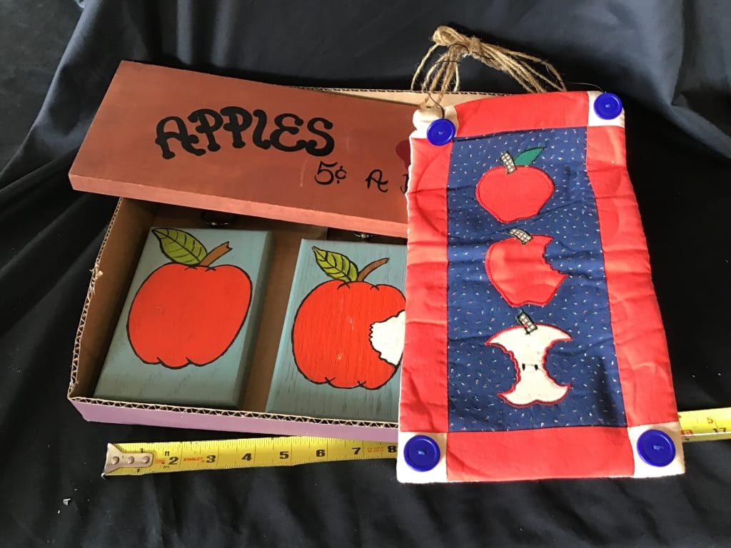 500+ LOTS OF CROCKS-PRIMITIVES-GLASS-POTTERY & MORE!