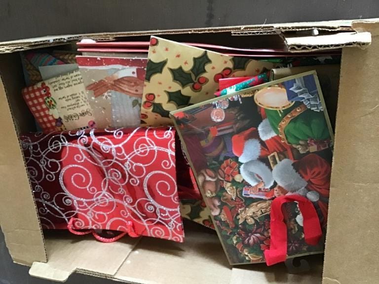 500+ LOTS OF CROCKS-PRIMITIVES-GLASS-POTTERY & MORE!