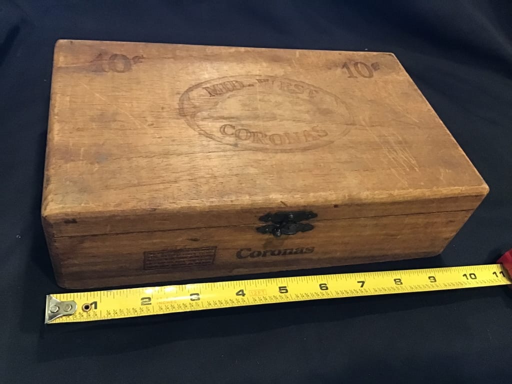 500+ LOTS OF CROCKS-PRIMITIVES-GLASS-POTTERY & MORE!