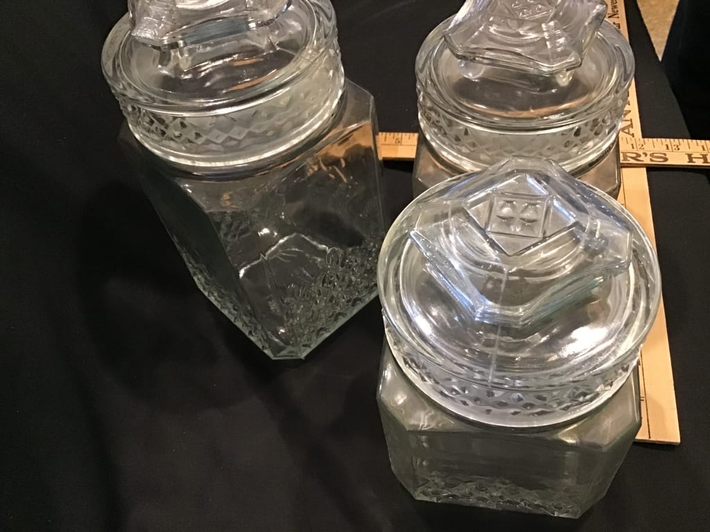 500+ LOTS OF CROCKS-PRIMITIVES-GLASS-POTTERY & MORE!