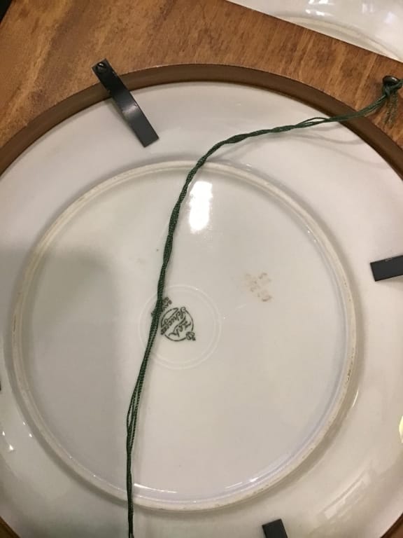 500+ LOTS OF CROCKS-PRIMITIVES-GLASS-POTTERY & MORE!