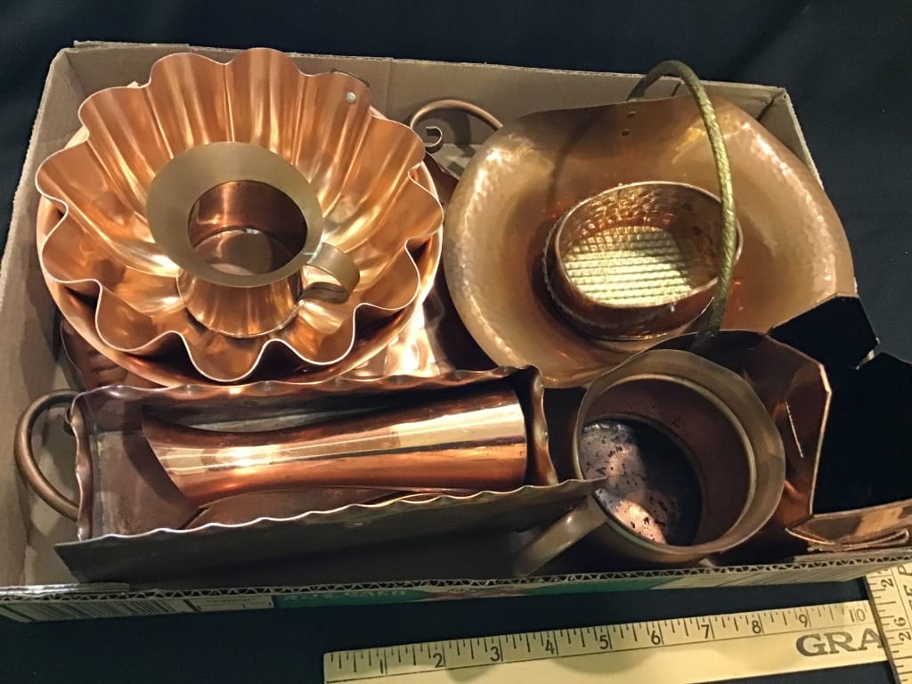 500+ LOTS OF CROCKS-PRIMITIVES-GLASS-POTTERY & MORE!