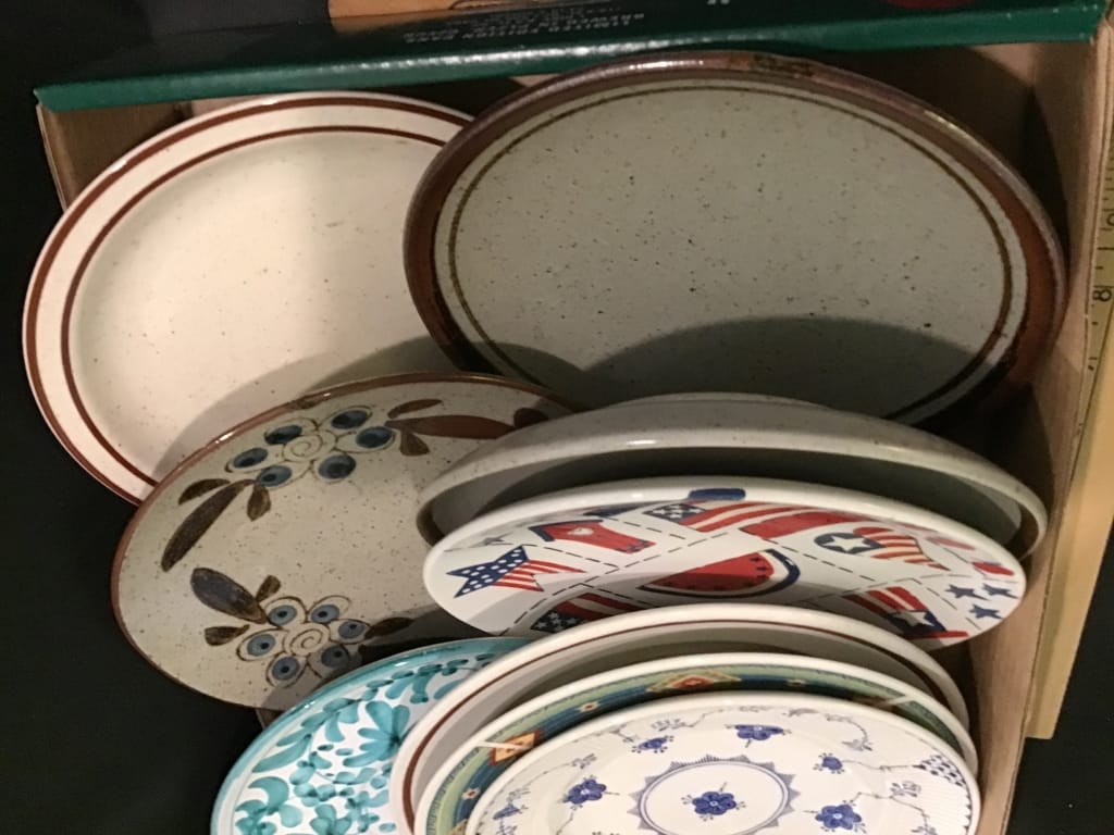 500+ LOTS OF CROCKS-PRIMITIVES-GLASS-POTTERY & MORE!