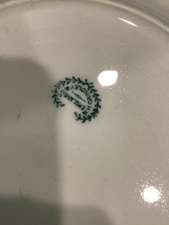 500+ LOTS OF CROCKS-PRIMITIVES-GLASS-POTTERY & MORE!