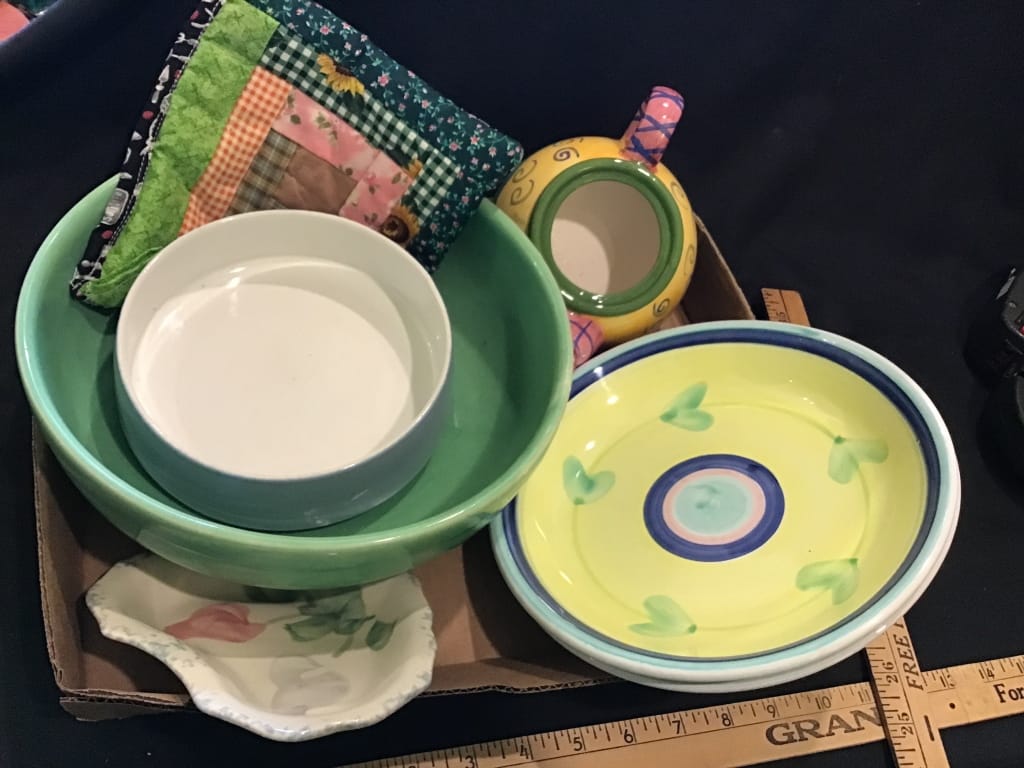 500+ LOTS OF CROCKS-PRIMITIVES-GLASS-POTTERY & MORE!