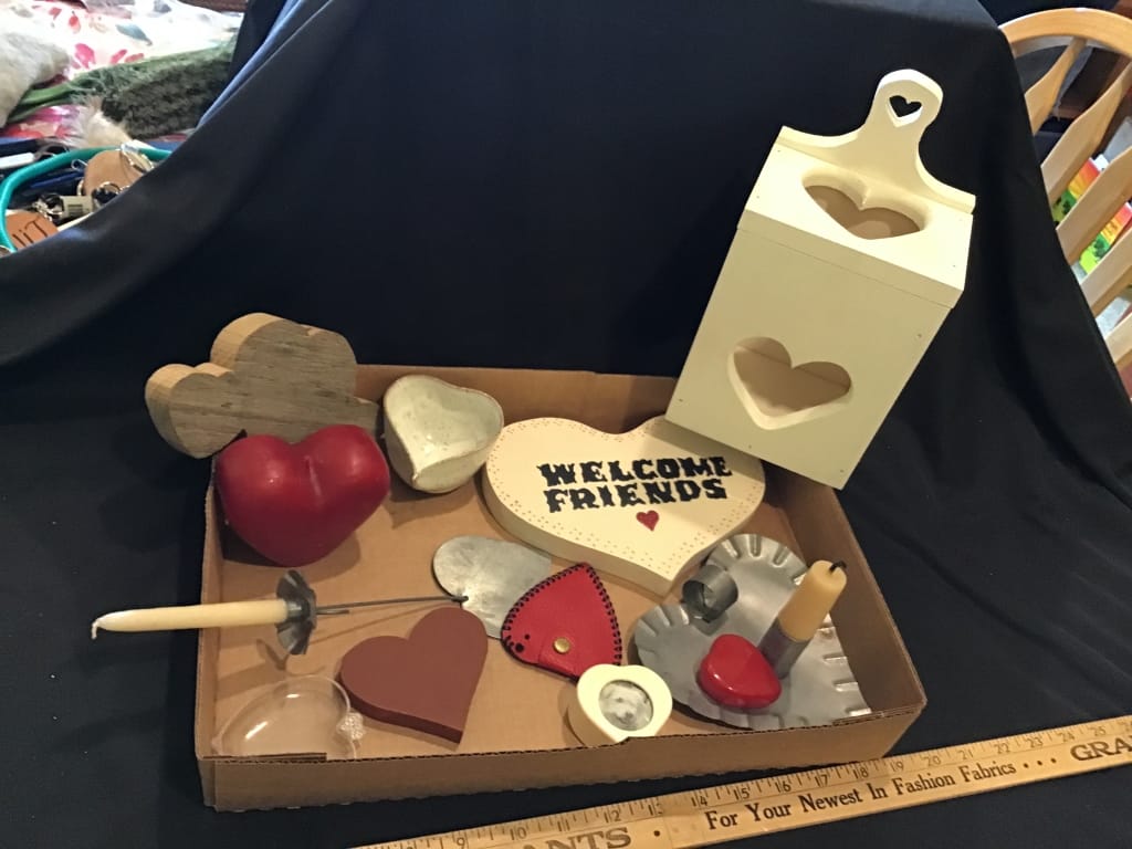 500+ LOTS OF CROCKS-PRIMITIVES-GLASS-POTTERY & MORE!