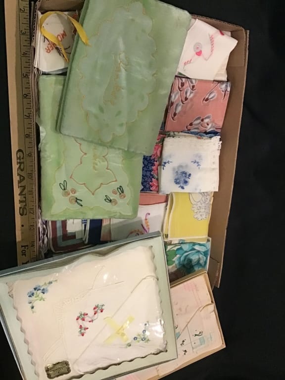 500+ LOTS OF CROCKS-PRIMITIVES-GLASS-POTTERY & MORE!