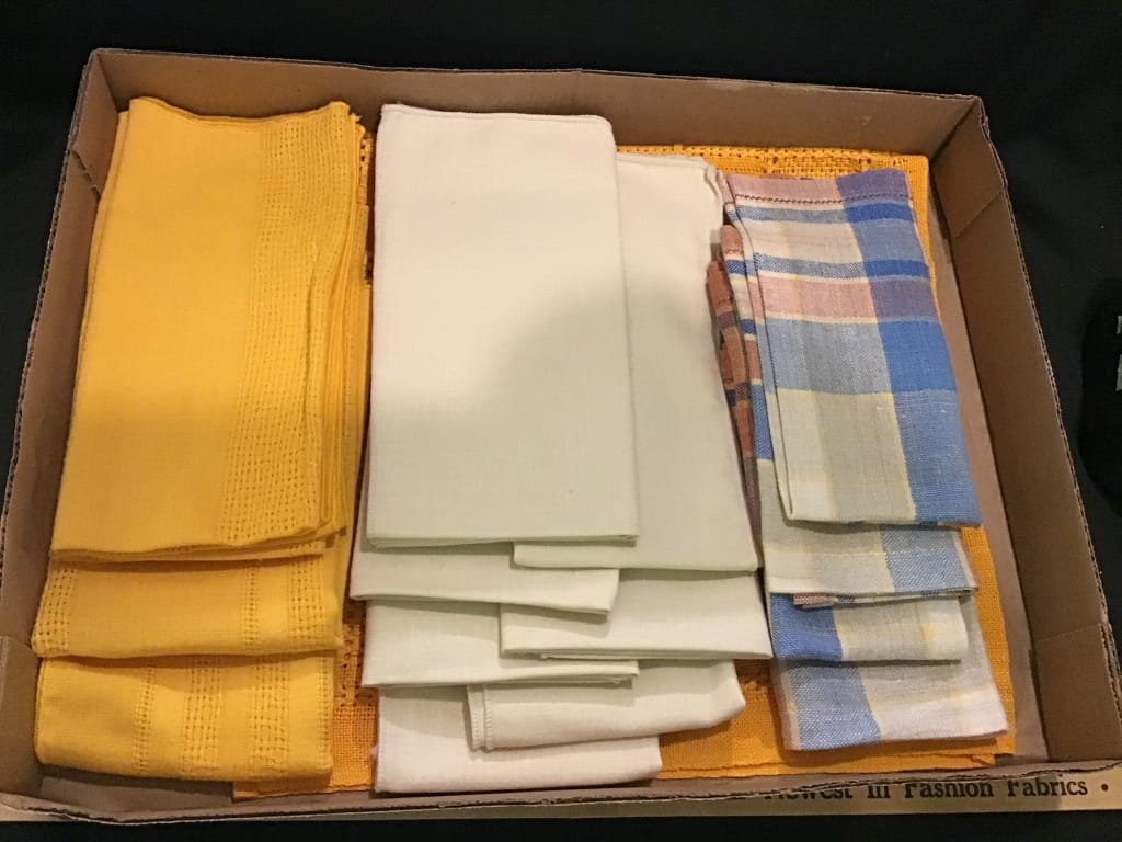 500+ LOTS OF CROCKS-PRIMITIVES-GLASS-POTTERY & MORE!