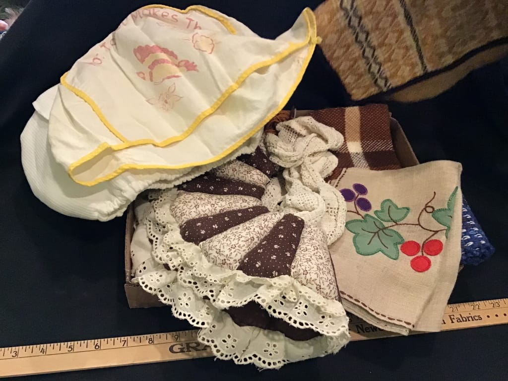 500+ LOTS OF CROCKS-PRIMITIVES-GLASS-POTTERY & MORE!