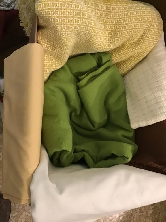 500+ LOTS OF CROCKS-PRIMITIVES-GLASS-POTTERY & MORE!