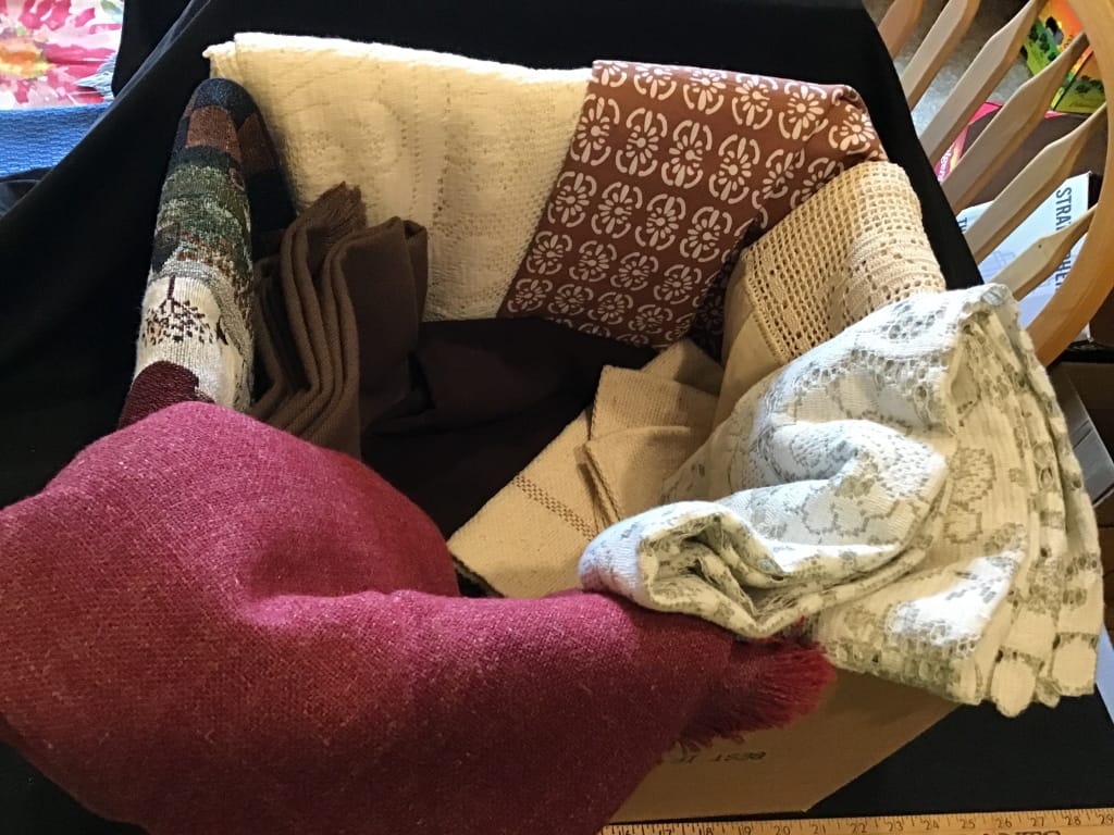 500+ LOTS OF CROCKS-PRIMITIVES-GLASS-POTTERY & MORE!