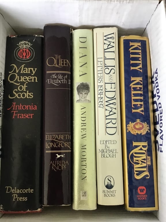 500+ LOTS OF CROCKS-PRIMITIVES-GLASS-POTTERY & MORE!