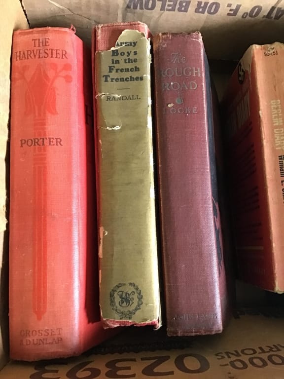 500+ LOTS OF CROCKS-PRIMITIVES-GLASS-POTTERY & MORE!