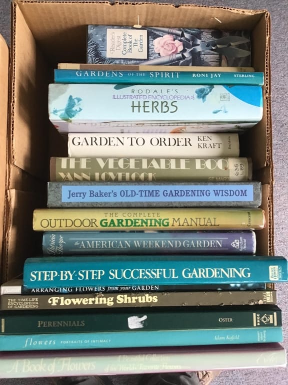 500+ LOTS OF CROCKS-PRIMITIVES-GLASS-POTTERY & MORE!