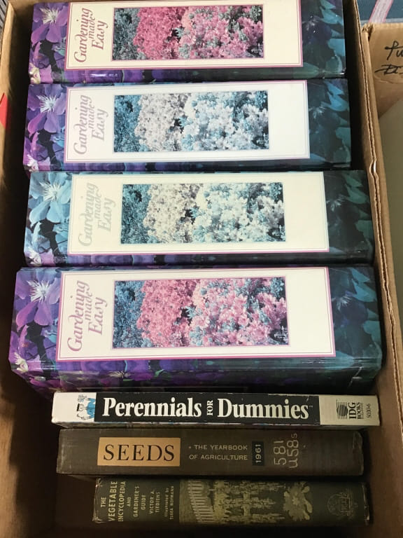 500+ LOTS OF CROCKS-PRIMITIVES-GLASS-POTTERY & MORE!