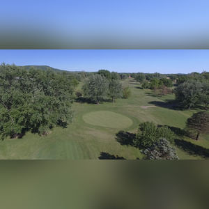 This large 104± acre tract contains an 18-hole, par-72 golf course with a total yardage of 6,535