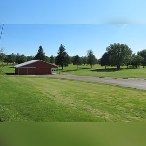 This large 104± acre tract contains an 18-hole, par-72 golf course with a total yardage of 6,535