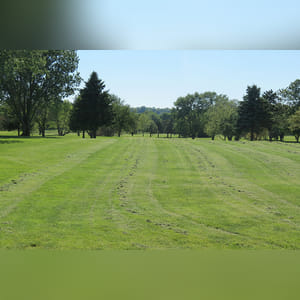 This large 104± acre tract contains an 18-hole, par-72 golf course with a total yardage of 6,535
