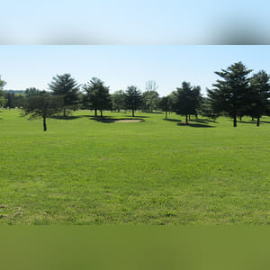 This large 104± acre tract contains an 18-hole, par-72 golf course with a total yardage of 6,535