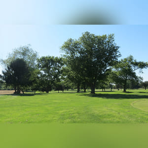 This large 104± acre tract contains an 18-hole, par-72 golf course with a total yardage of 6,535