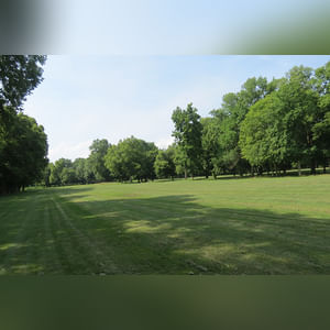 This large 104± acre tract contains an 18-hole, par-72 golf course with a total yardage of 6,535