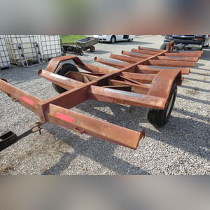 Donahue 12-round bale carrier w/ front dolly