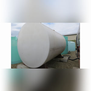 6,000 gal. steel tank on cradle