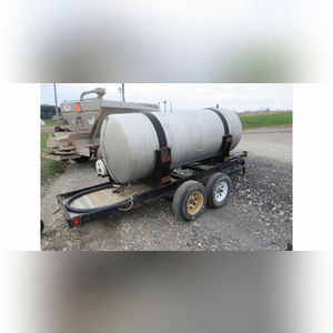 1,000 gal. liquid trailer, tandem-axle