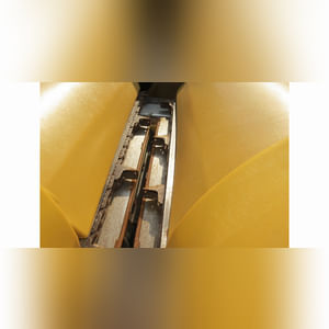 Geringhoff 12x30â? cornhead, row sense, hydraulic fold w/ corn reel