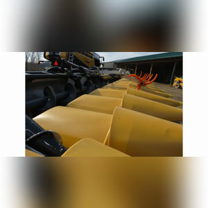 Geringhoff 12x30â? cornhead, row sense, hydraulic fold w/ corn reel