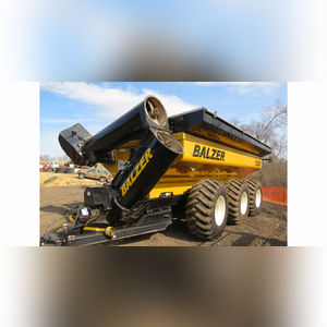 Balzer 1325 grain cart, steerable tri-axle, 30.5L-32 floater tires, 24â? auger, 1000 PTO, rear camera, tarp, SN GL2421313S305STB