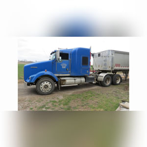 2003 Kenworth semi, 10-speed, Aerocab sleeper, wet kit, 533,629 mi., SN 1ZKDDB9X63J396181